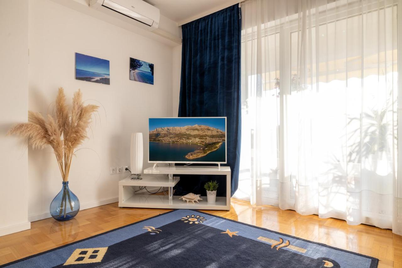 Antunovic * Makarska